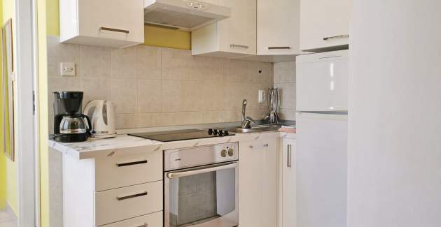 Apartment Devcic - Sea View, 40 m from Sea