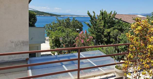 Apartment Devcic - Sea View, 40 m from Sea