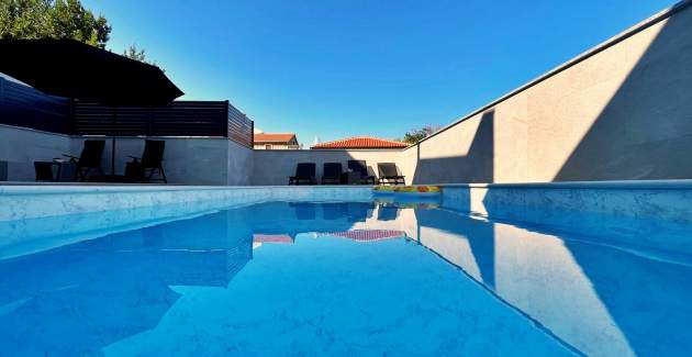 Appartamento di lusso Bonum 3 – piscina privata