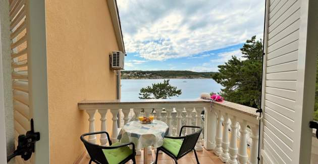Appartamento Tiha Lili 4 – 10 m dalla spiaggia, vista mare