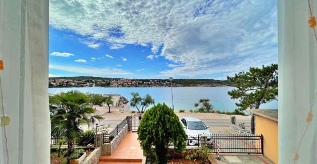 Apartman Tiha Lili 1 – 10 m od plaže, pogled more