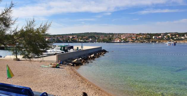 Apartman Tiha Lili 1 – 10 m od plaže, pogled more
