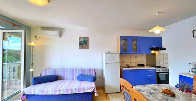 Apartman Tiha Lili 1 – 10 m od plaže, pogled more