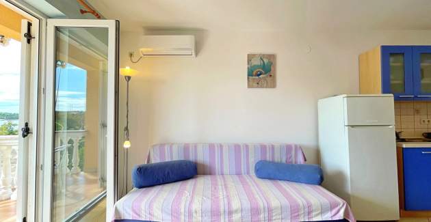 Apartman Tiha Lili 1 – 10 m od plaže, pogled more