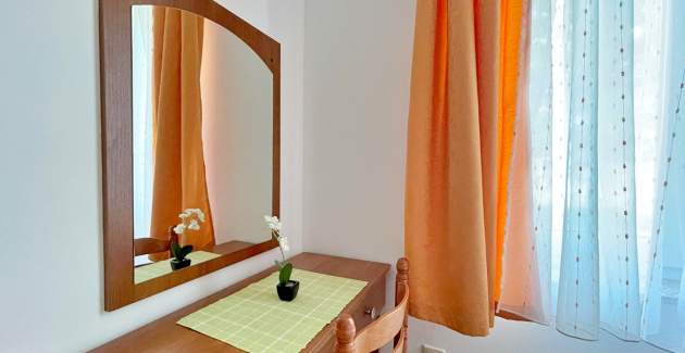 Appartamento Tiha Lili 2 – 10 m dalla spiaggia, vista mare
