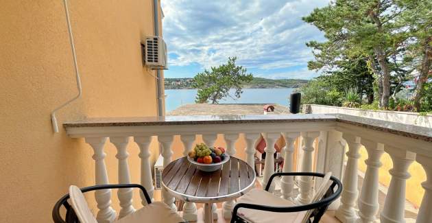 Appartamento Tiha Lili 2 – 10 m dalla spiaggia, vista mare