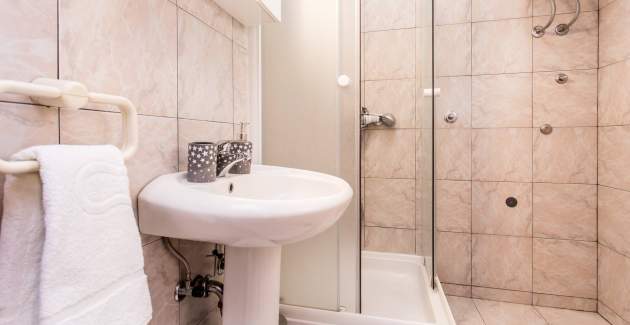 Apartman Željko A2 s bazenom