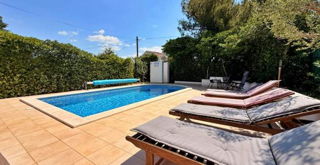 Apartment Zeljko A2 with Pool