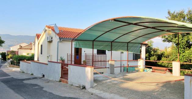 Appartamento Bujas – 160 m dal mare e spiaggia
