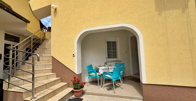 Apartman Car – 90 m od mora