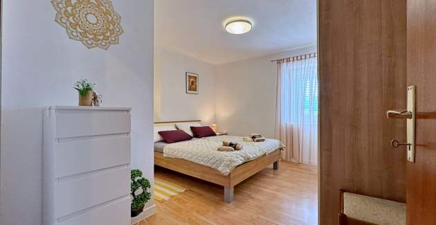Apartman Car – 90 m od mora