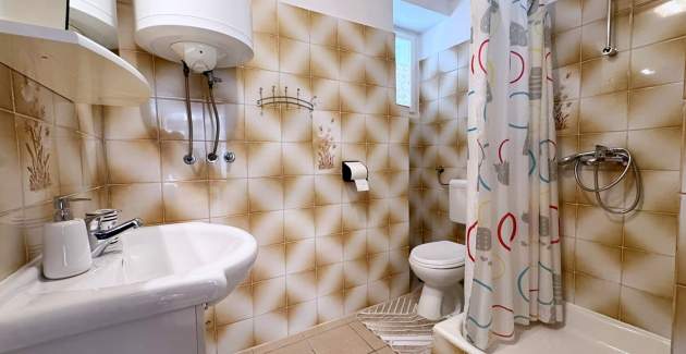 Apartman Car – 90 m od mora