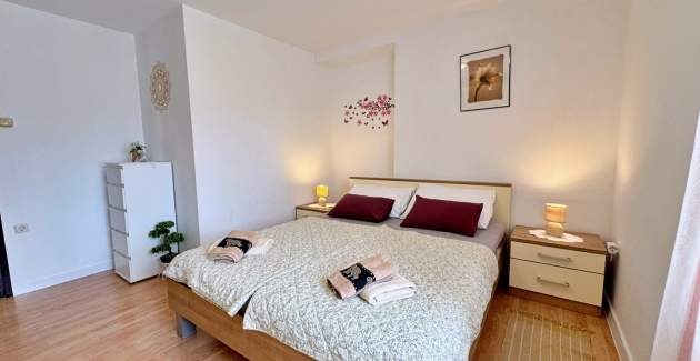 Apartman Car – 90 m od mora