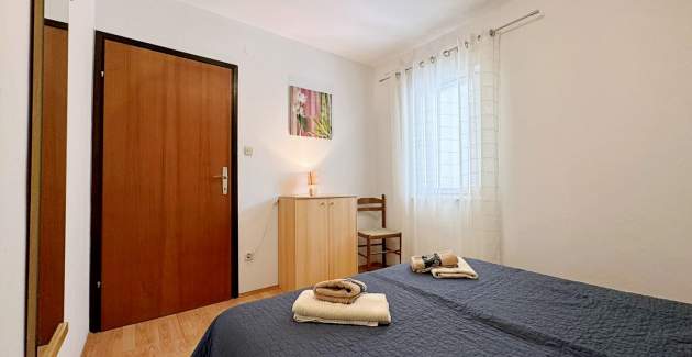 Apartman Car – 90 m od mora