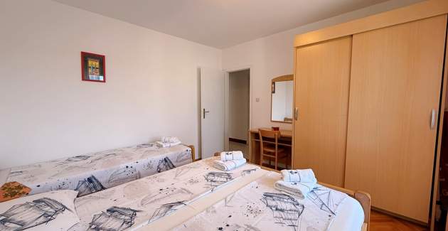 Apartment Dragica A2 – Sea View and Balcony