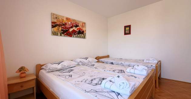 Apartment Dragica A2 – Sea View and Balcony