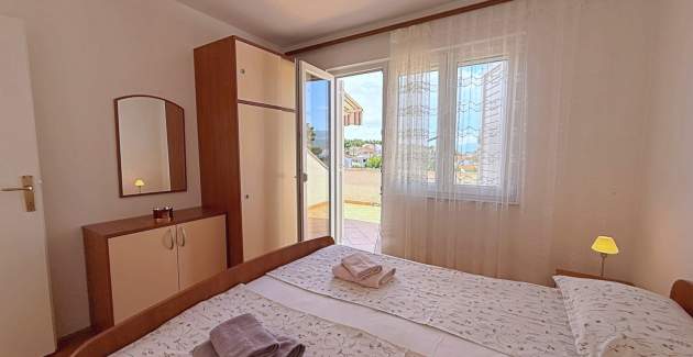 Apartment Dragica A4 – Sea View and Balcony
