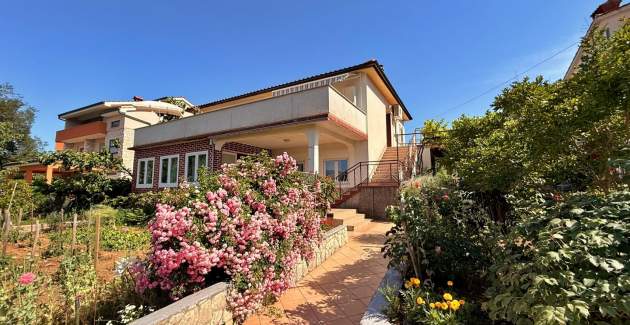 Apartment Dragica A4 – Sea View and Balcony