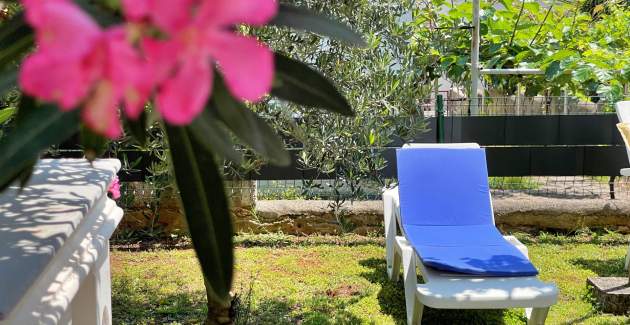 Appartamento Mara A4 – Terrazza e vista giardino