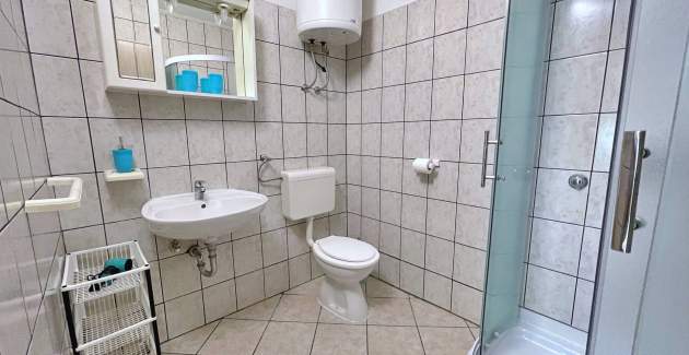 Appartamento Mara A4 – Terrazza e vista giardino