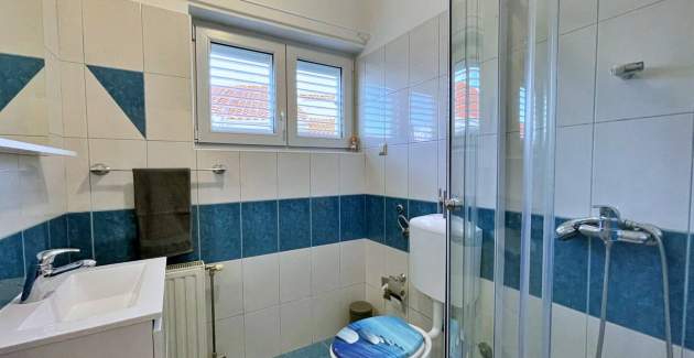 Appartamento Neptun 2 – Vista mare, 20 m dal mare