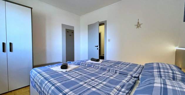 Appartamento Neptun 2 – Vista mare, 20 m dal mare
