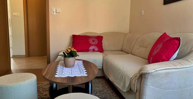 Appartamento Nevenka 1 – Vista mare, 70 m dal mare