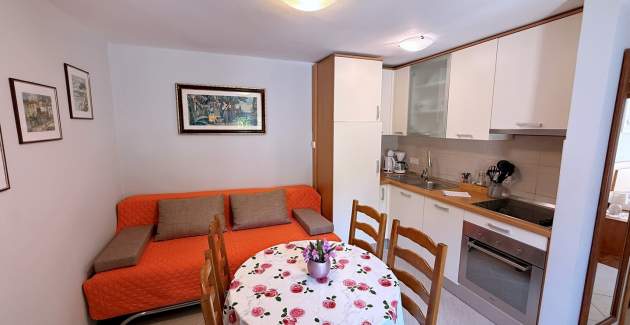 Apartment Nevenka 2 – 70 m from the Sea