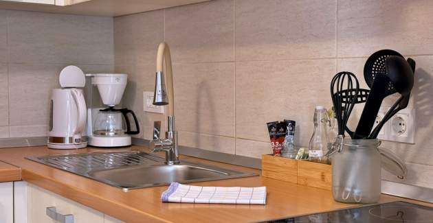 Apartment Nevenka 2 – 70 m from the Sea