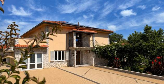Apartment Nevenka 2 – 70 m from the Sea