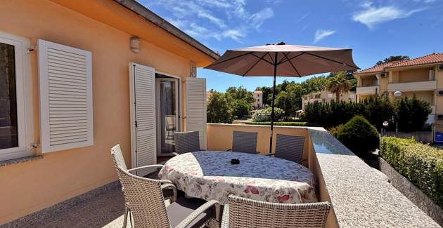 Apartment Nevenka 3 – Sea View, 70 m from Sea