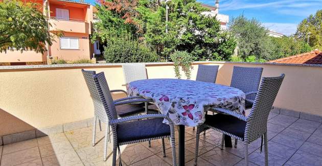 Appartamento Nevenka 3 – Vista mare, 70 m dal mare