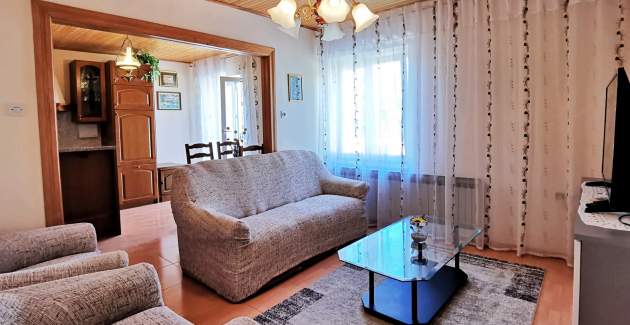 Appartamento Nevenka 3 – Vista mare, 70 m dal mare