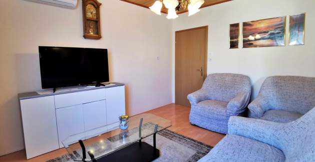 Appartamento Nevenka 3 – Vista mare, 70 m dal mare