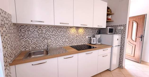 Apartment Nevenka P. – Sea View, 130 m from Sea