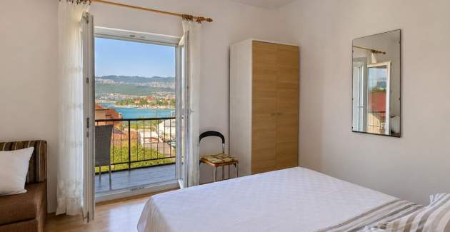 Apartment Nevenka P. – Sea View, 130 m from Sea