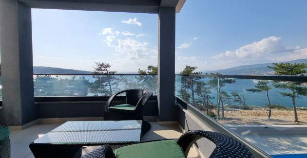 Apartman Punta Šilo A5 – bazen i pogled more