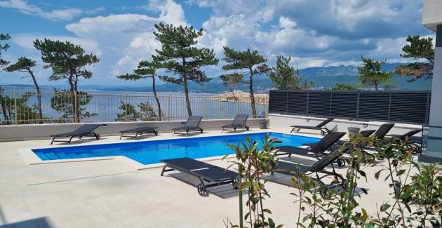 Appartamento Punta Silo A8 – piscina e vista mare