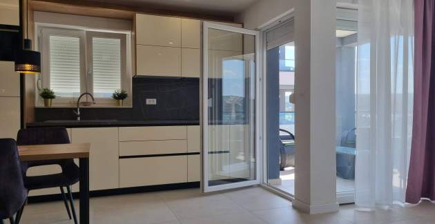 Apartman Punta Šilo B5 – bazen i pogled more
