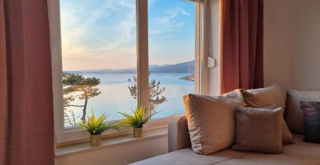 Apartman Punta Šilo B5 – bazen i pogled more