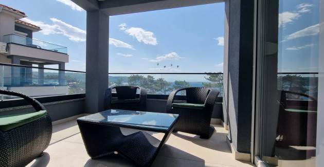 Apartman Punta Šilo B5 – bazen i pogled more