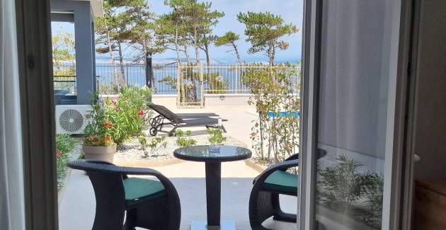 Studio apartman Punta Šilo A3 – bazen i pogled more