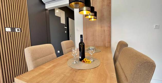 Apartman Punta Šilo B1 – bazen i pogled more