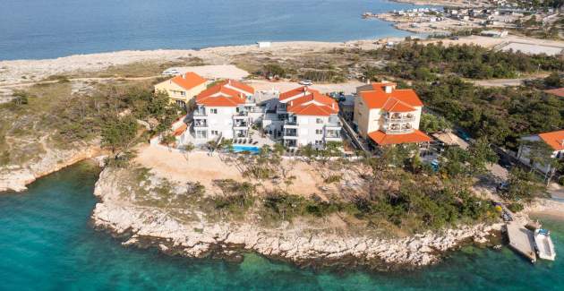 Apartman Punta Šilo B1 – bazen i pogled more