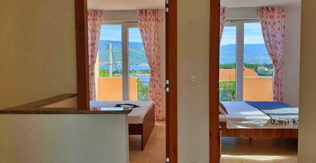 Appartamento Rebeka 2 – 160 m dal mare, balcone
