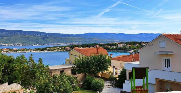 Appartamento Rebeka 2 – 160 m dal mare, balcone