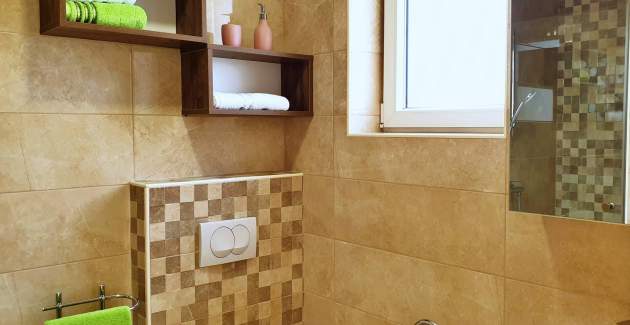 Appartamento Rebeka 2 – 160 m dal mare, balcone