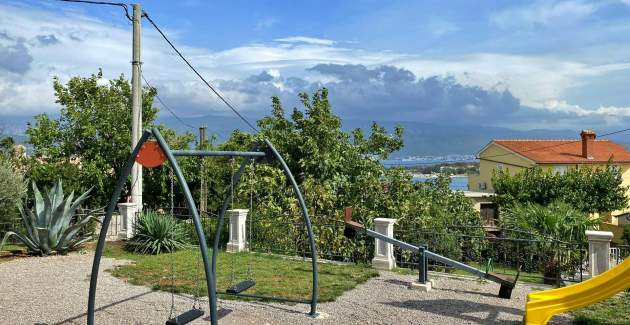 Appartamento Rebeka 2 – 160 m dal mare, balcone