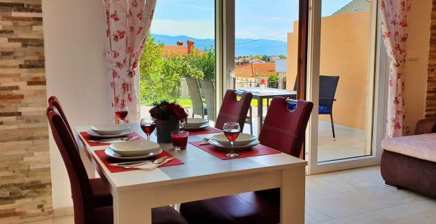 Apartman Rebeka 1 – pogled more, 160 m od mora