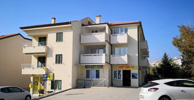 Appartamento Brnic AQ 2 – con Posto Auto, a 90 m dalla Spiaggia